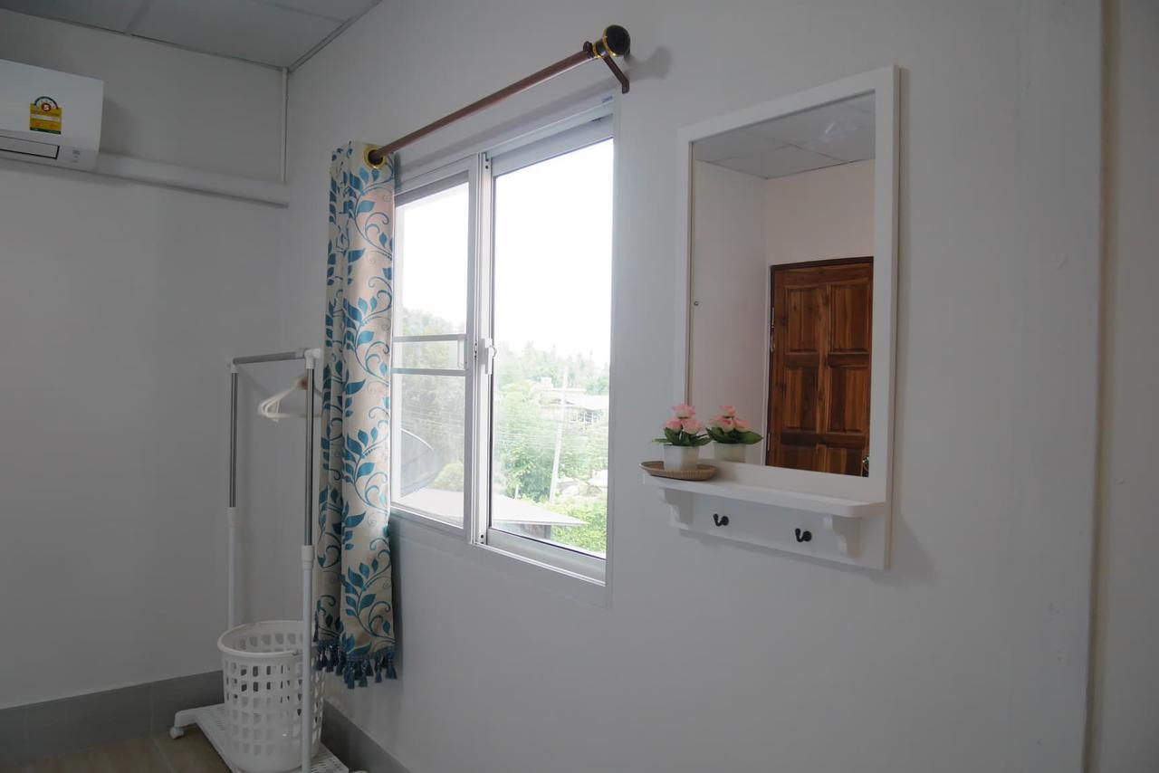 Nawee GuestHouse Sairee Koh Tao Extérieur photo